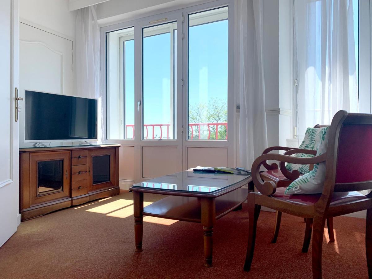 Abalys Hotel Brest Buitenkant foto