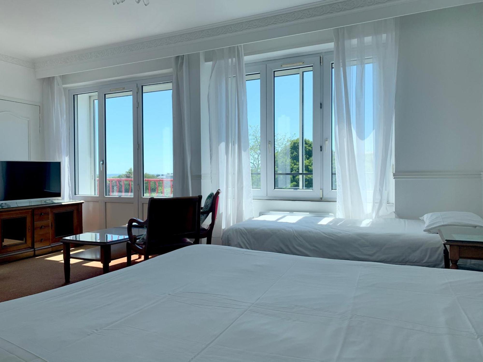 Abalys Hotel Brest Buitenkant foto